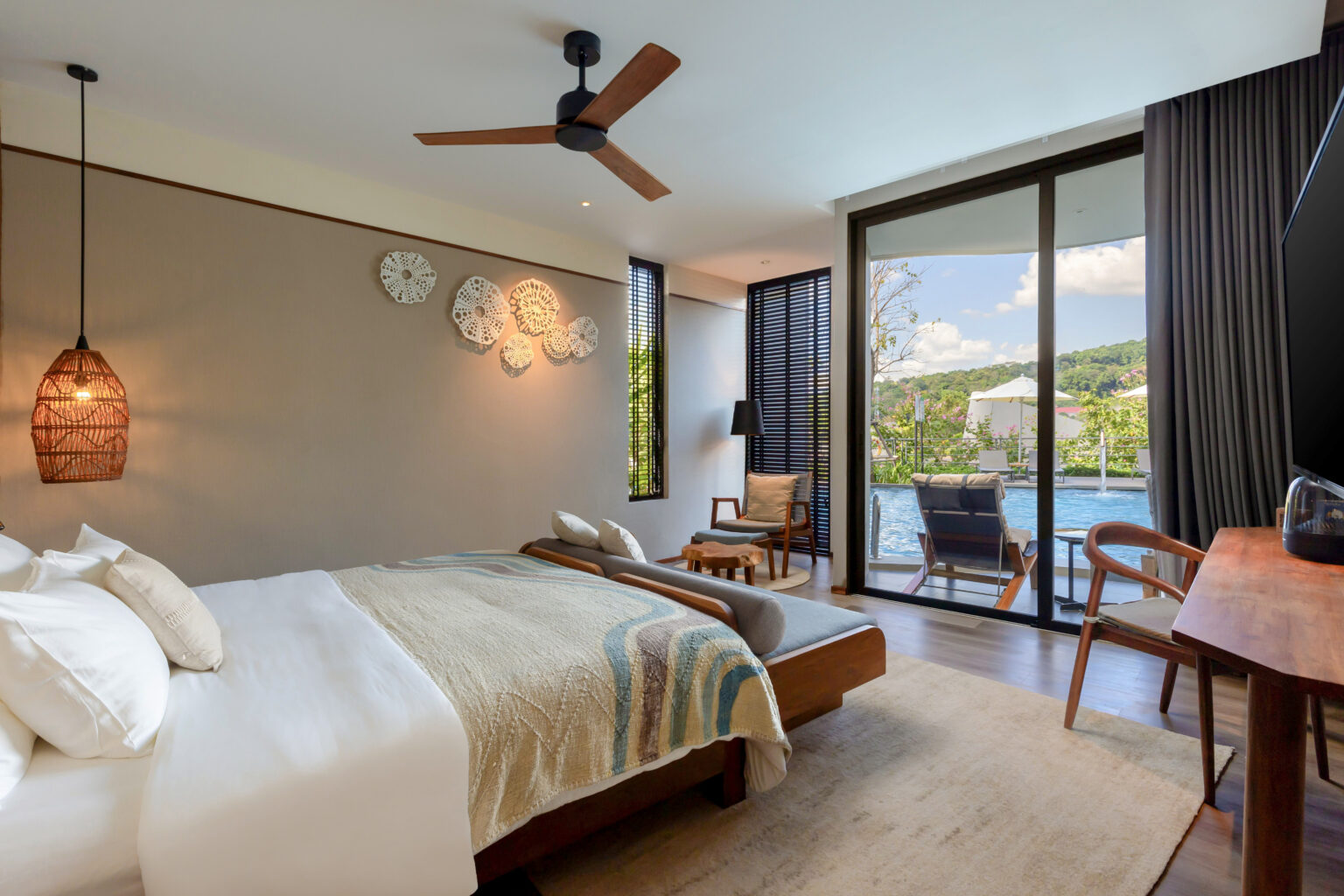 1.Three Bed Room Suite