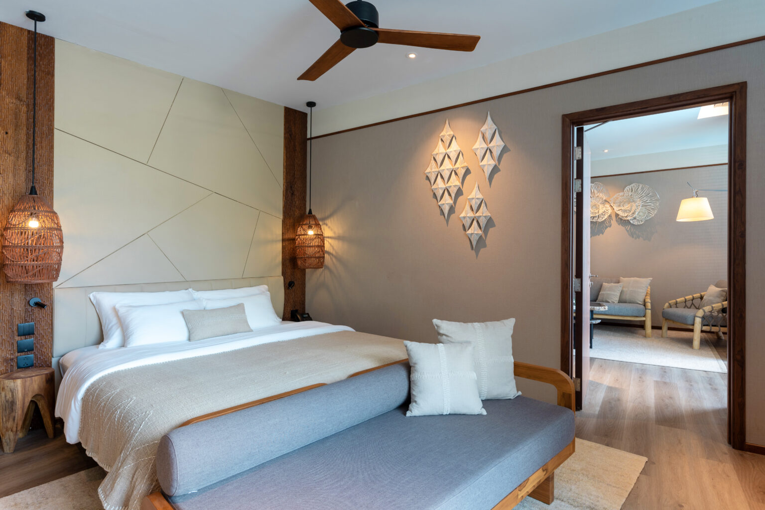 2.Three-Bedroom Suite Pool Access