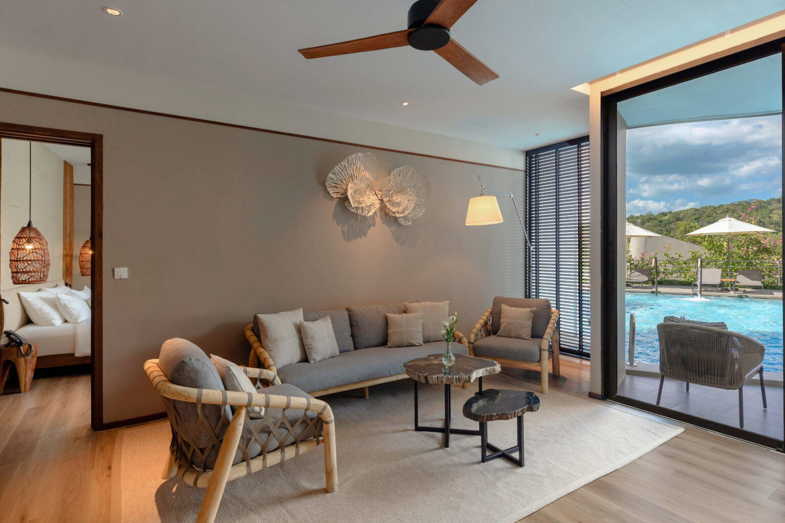 4.Three Bed Room Suite Living Room